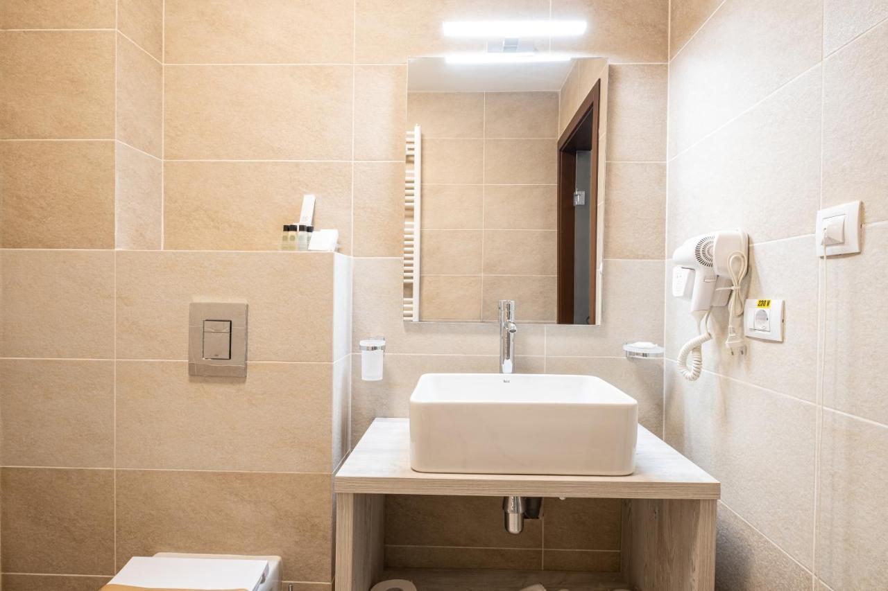 Fiald Hotel & Spa باكاو المظهر الخارجي الصورة