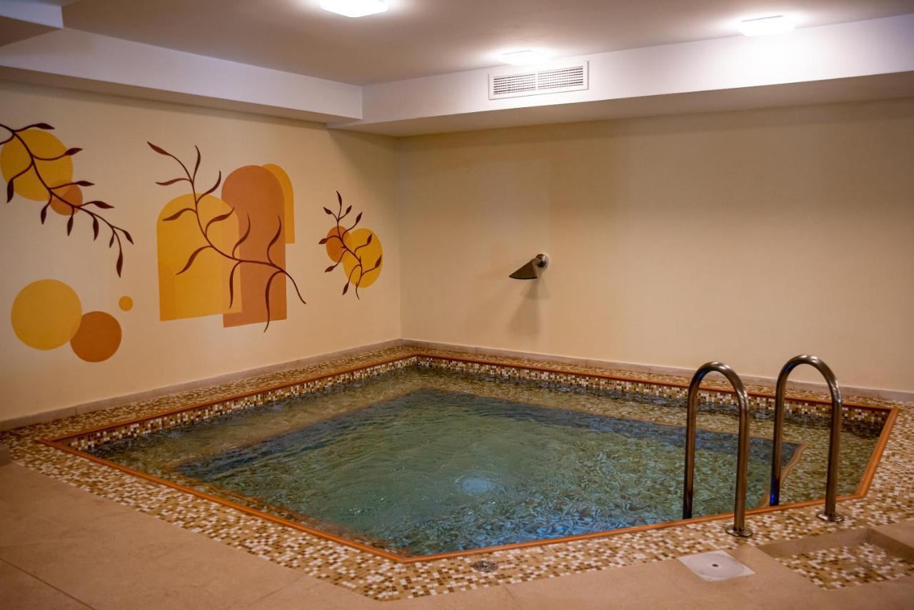 Fiald Hotel & Spa باكاو المظهر الخارجي الصورة