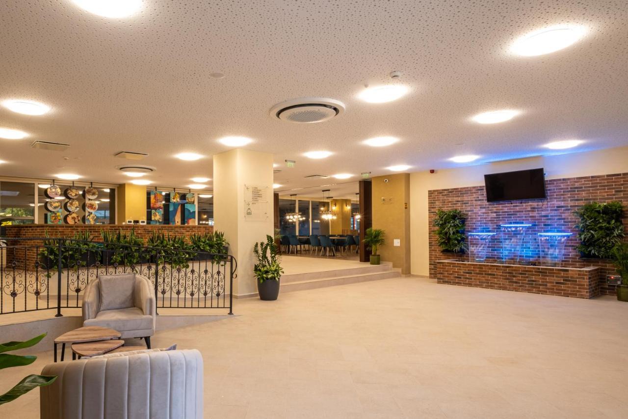 Fiald Hotel & Spa باكاو المظهر الخارجي الصورة