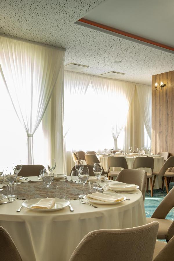 Fiald Hotel & Spa باكاو المظهر الخارجي الصورة