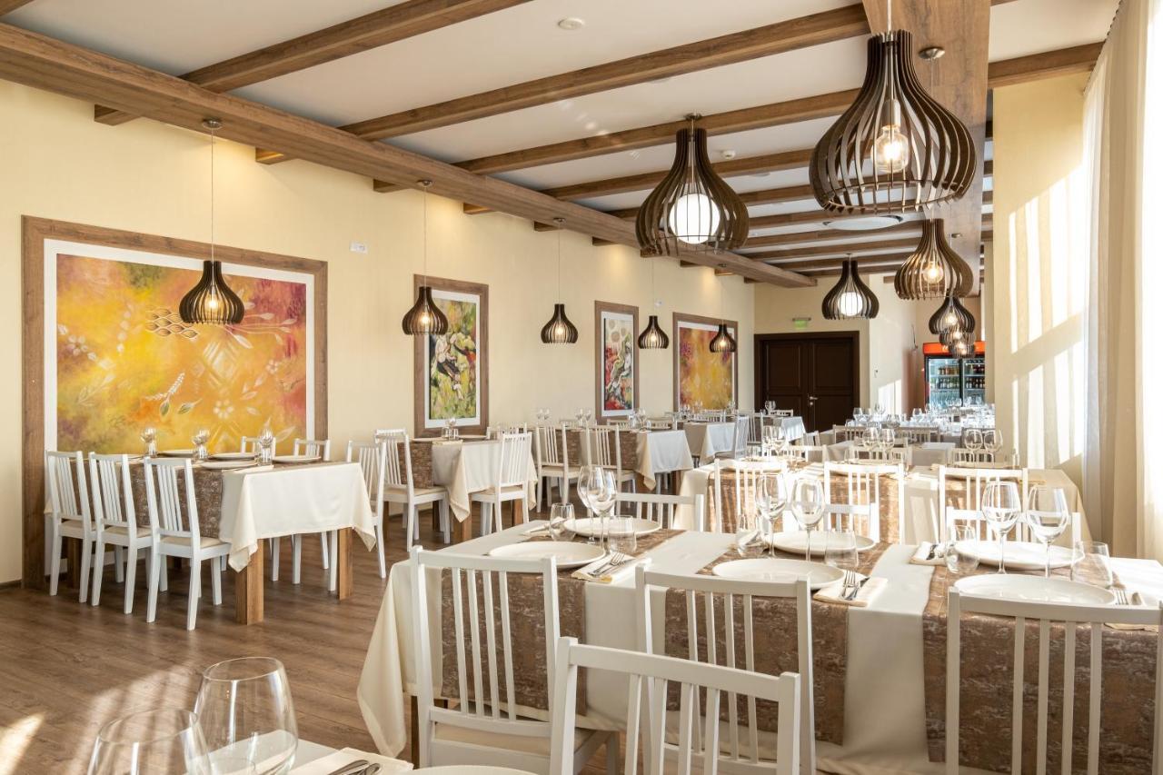 Fiald Hotel & Spa باكاو المظهر الخارجي الصورة